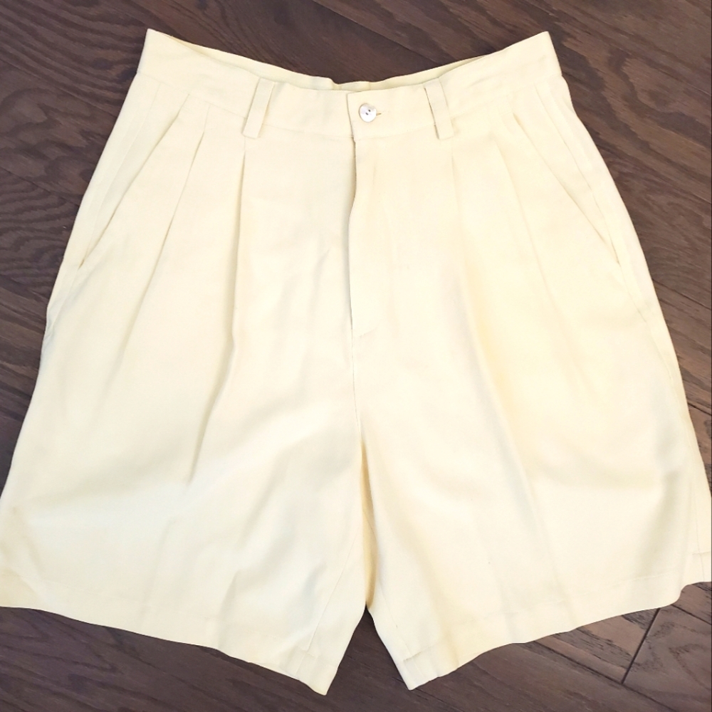 Tommy Bahama high-waisted shorts size 10